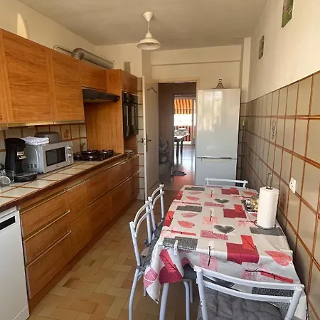 Spacious With Sea View 아파트 케인즈수르메르